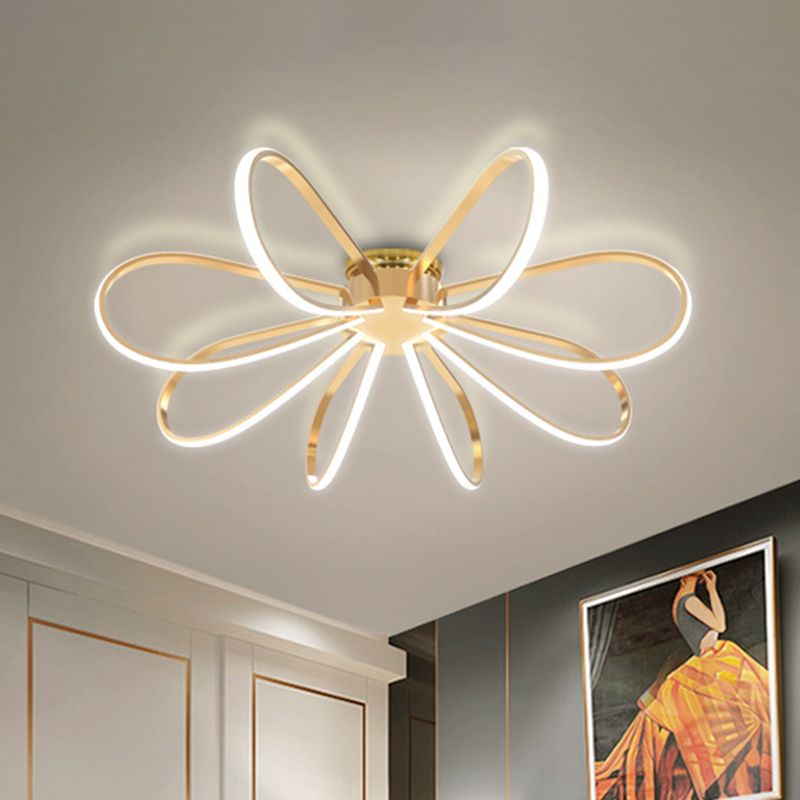 Petal Acrylic Flush Mount Ceiling Light Modern LED Gold Flush Ceiling Light Fixture