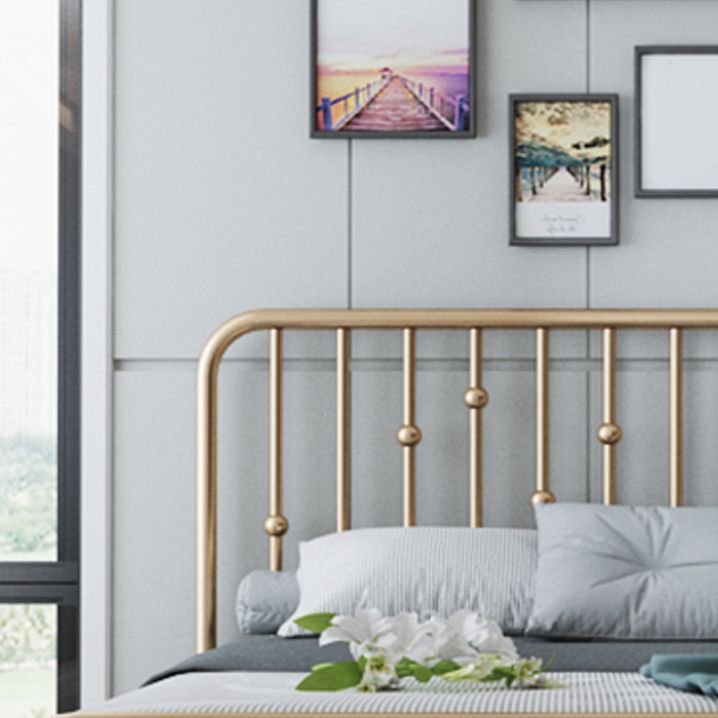 Luxurious Low Profile Bed Frame Metal Standard Bed with Headboard