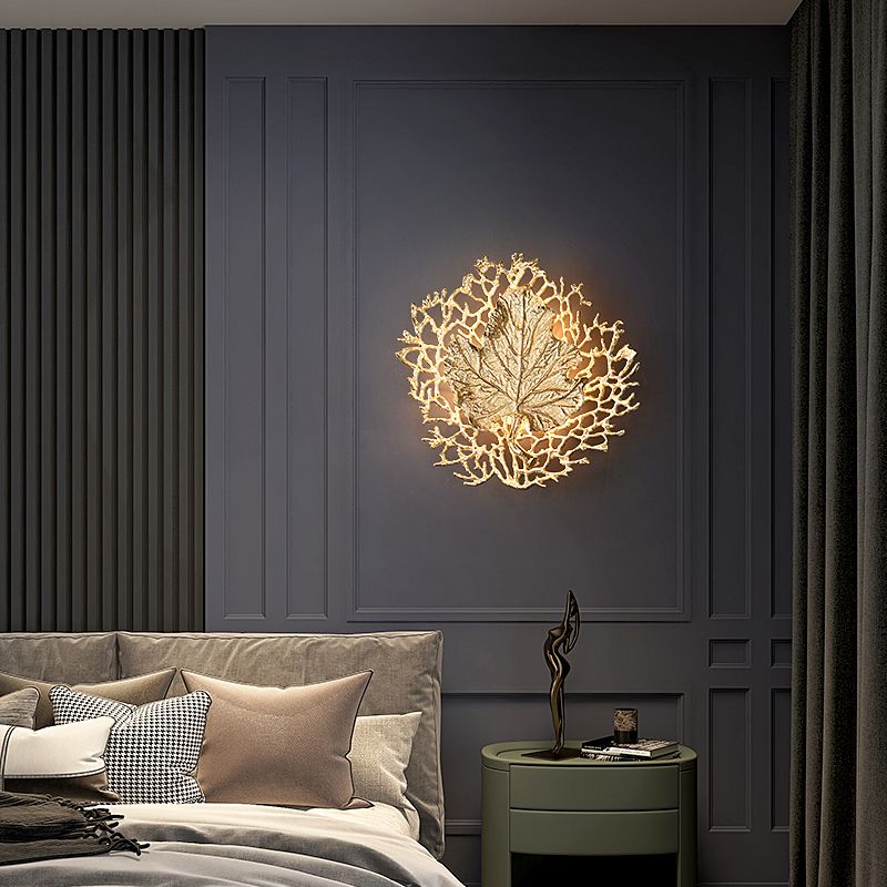 Metal Shade Wall Lamp Modern Style Unique Gold Shape Wall Mounted Lighting for Bedroom