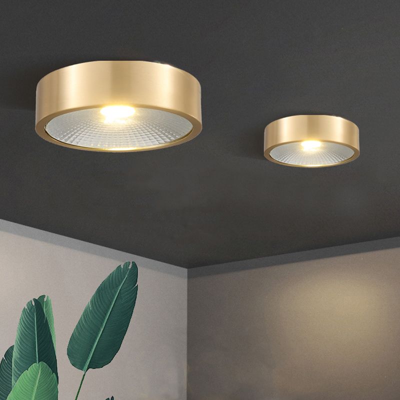 Plafonnier LED concis moderne en cuivre de forme cylindrique encastré pour porche balcon