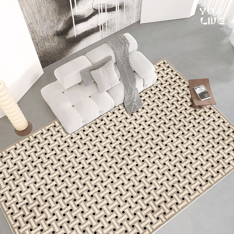 Black Modern Rug Polyester Abstract Grid Rug Non-Slip Backing Rug for Living Room