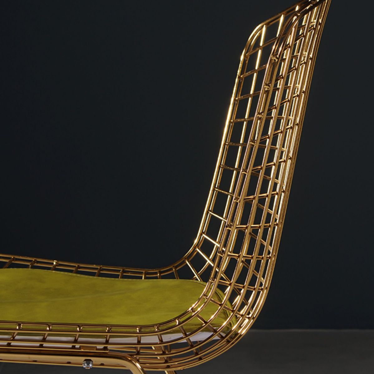 Chaise d'appoint de salle à manger en métal Glam, chaise rembourrée sans accoudoirs à dossier croisé pour salle à manger