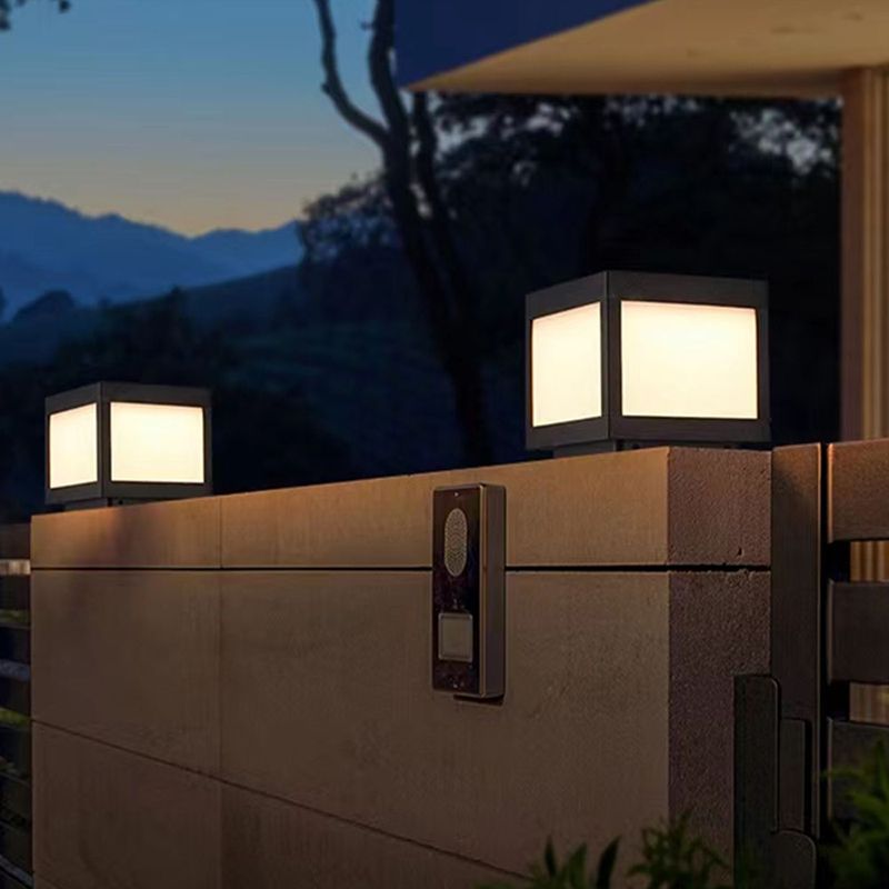 Rectangle Shape Metal Outdoor Light Modern Single Light Solar Pillar Lamp in Black