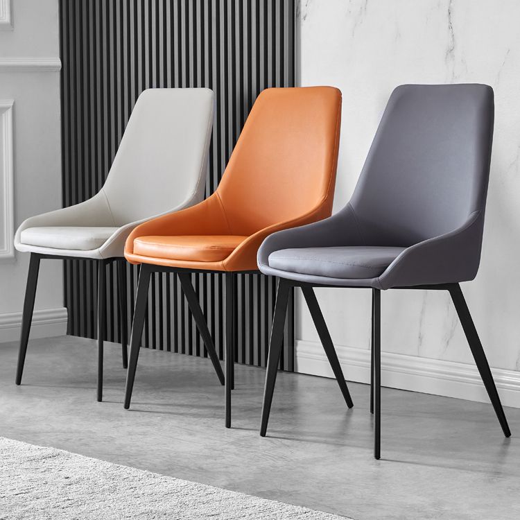 Chaises de salle à manger contemporaines en cuir, fauteuil rembourré avec pieds en métal pour restaurant