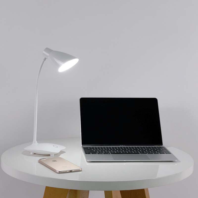 White Bud Shaped USB Study Lamp Modern Plastic LED Desk Light with Flexible Gooseneck Arm