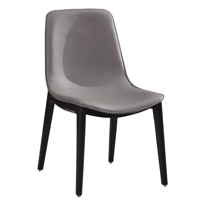 Chaise de salle à manger en cuir avec dossier solide et pieds noirs, maison industrielle