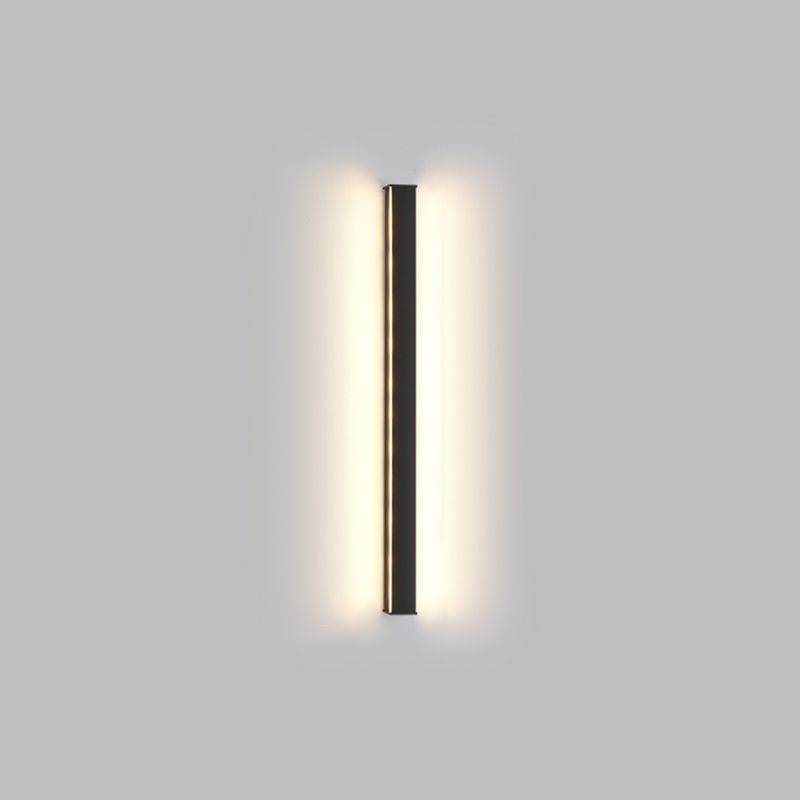 1-Light Linear Wall Mount Light Modern Style Metal Wall Mount Lighting in Black