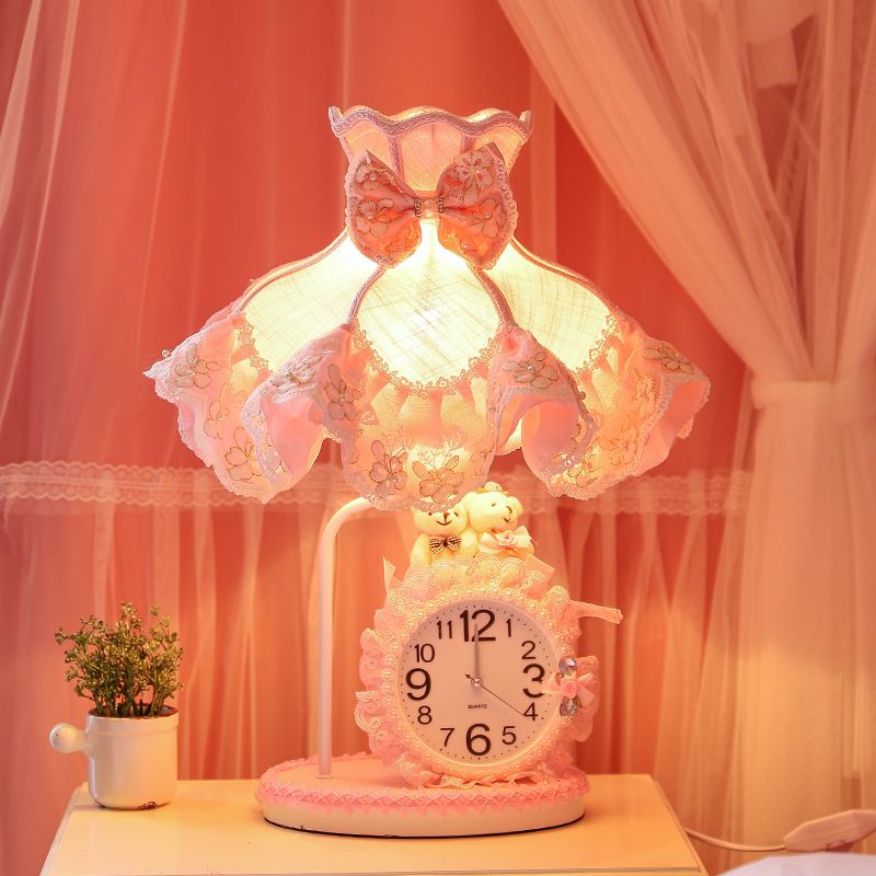 Roze geschulpte nachtlicht Kinderen 1 Hoofdstof Stoffen Nachtkastverlichting met klokontwerp voor meisjes slaapkamer