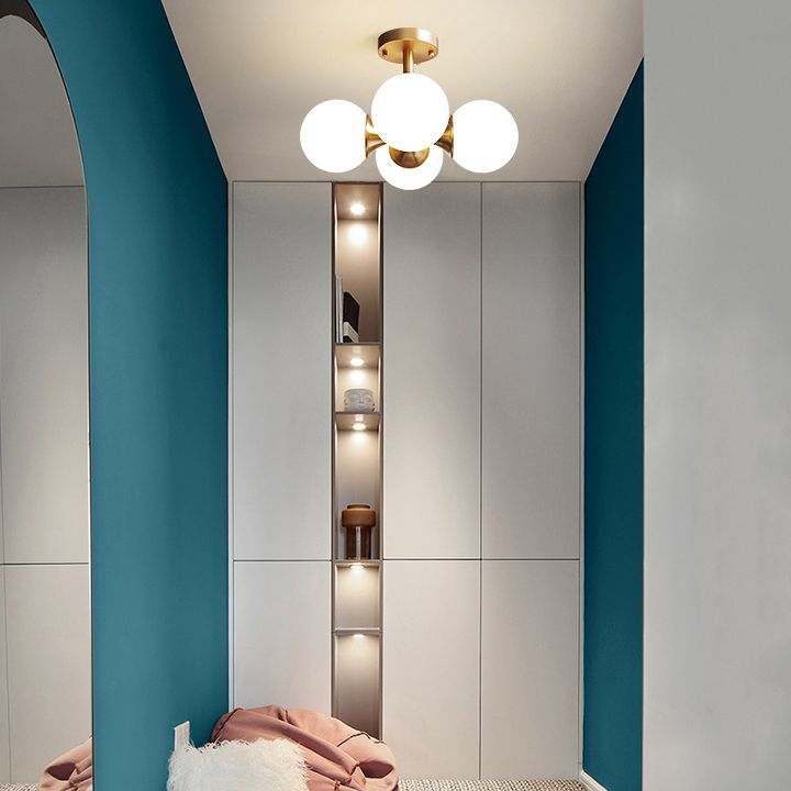 Lampada semifulina camera da letto a filo con soffitto bianco in stile minimalista con tonalità di vetro rotondo