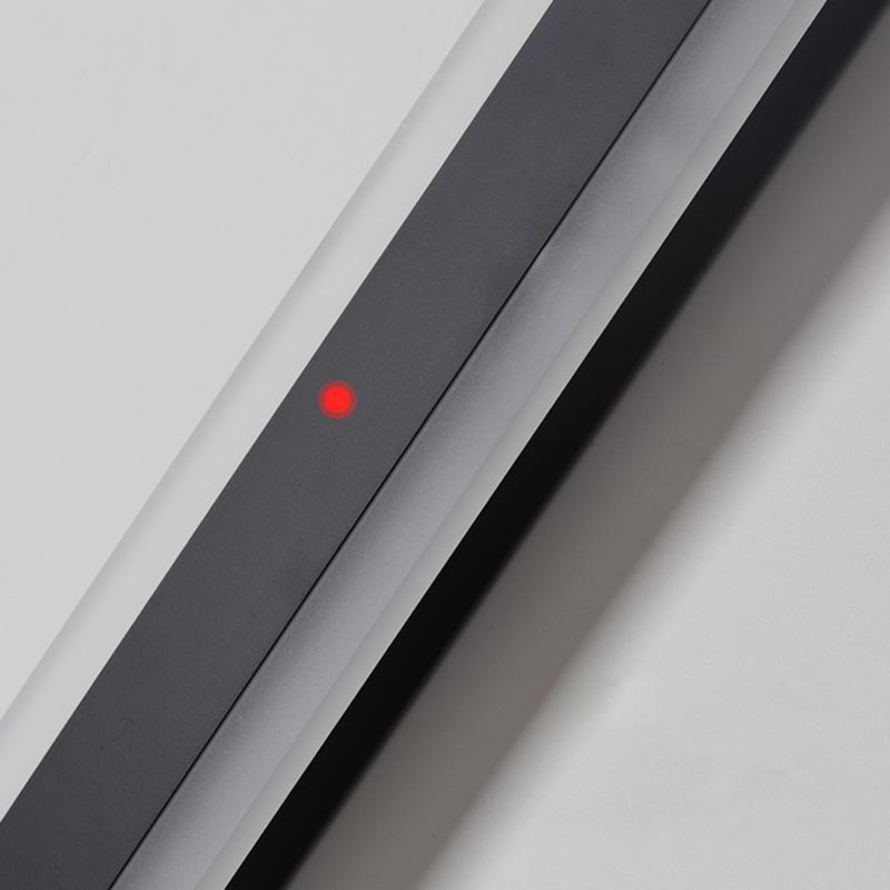 Linear Shape Metal Wall Light Modern Style 1 Light Wall Mount Lighting in Black