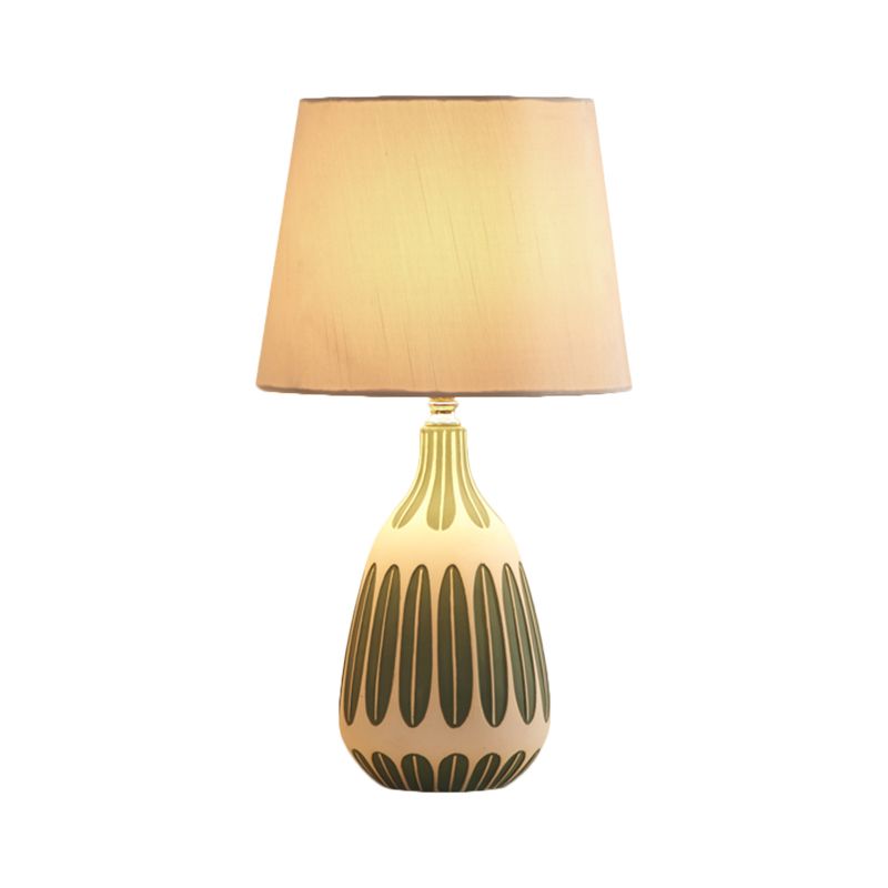 Scandinavo 1 tavolo da testa chiaro rosa/verde/viola lampada da comodino con tonalità in tessuto per letto