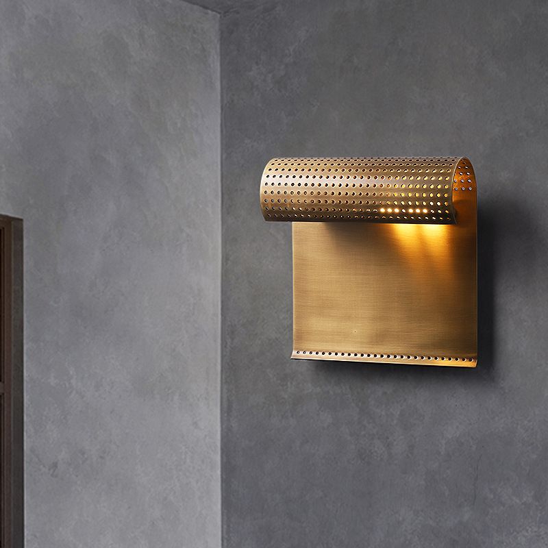 Postmodern Metal Wall Lamp Household Wall Sconce Lighting Fixture for Bedroom