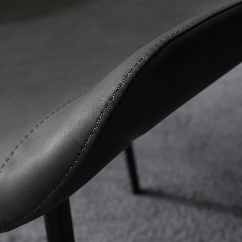 Silla auxiliar de cuero para el hogar moderno, respaldo sólido, silla de comedor con patas de metal