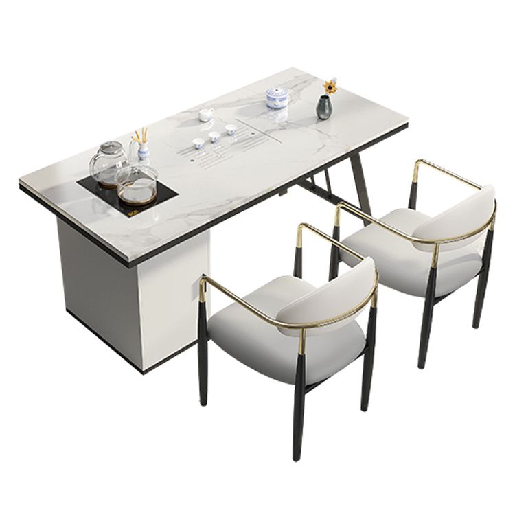 Mesa de comedor con encimera rectangular y tapa de piedra moderna con pedestal doble de metal