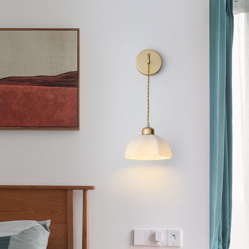 Modern Metal Wall Sconce Geometric Shape Wall Light with Glass Shade in Gold for Bedroom