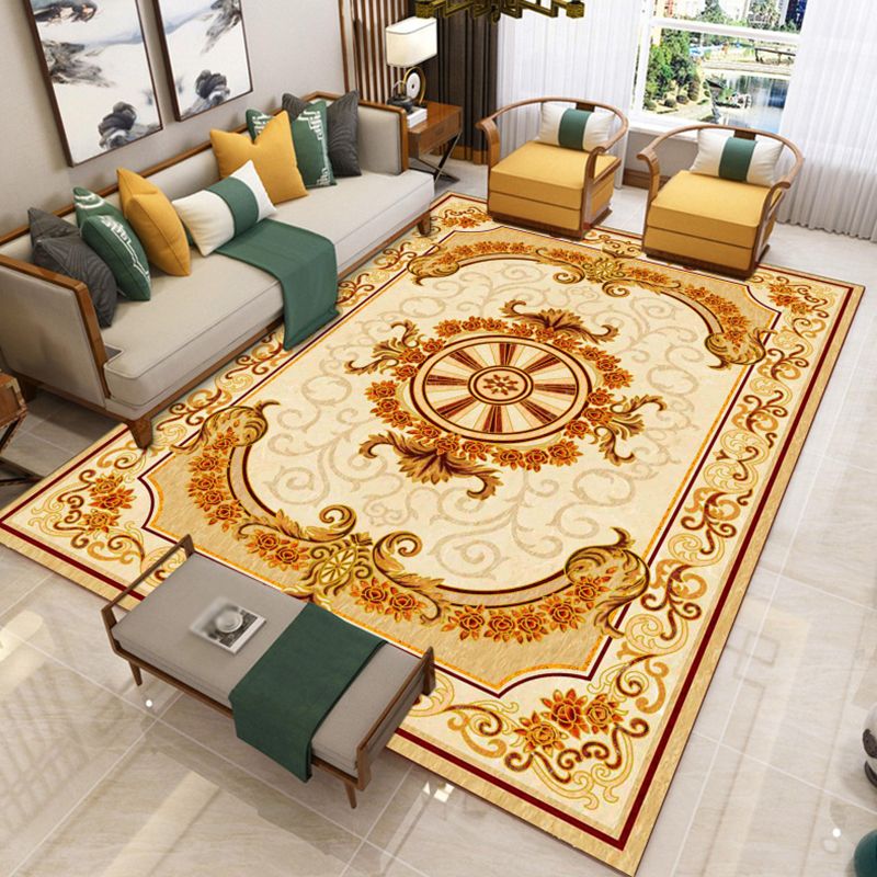 Victoria Floral Pattern Rug White Polyster Carpet Washable Area Carpet for Living Room
