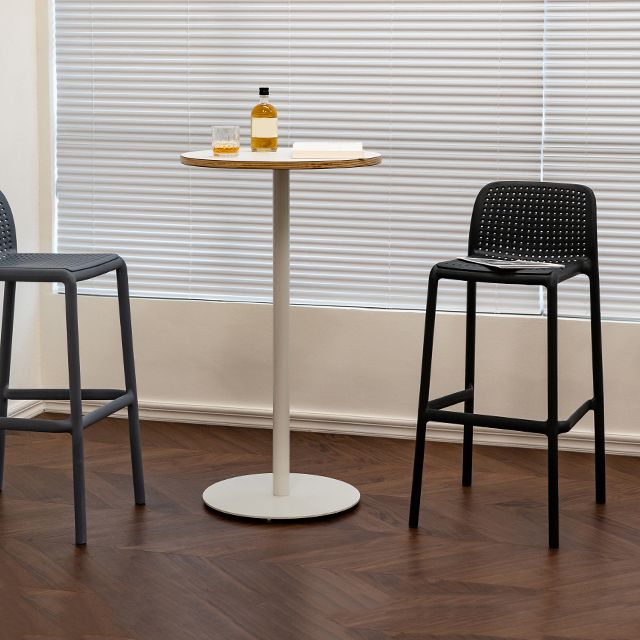 Contemporary Low Back Plastic Armless Bar Stool with Footrest