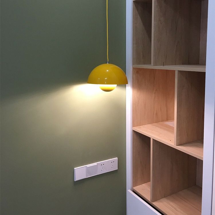 Modern Nordic Macaron Pendant Light Iron Globe Hanging Lamp with Aluminium Shade