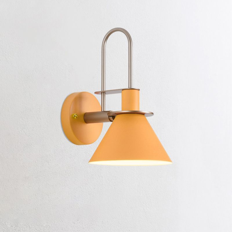 1 cabeza de macarrón con lámpara de matrícula de pared de hierro