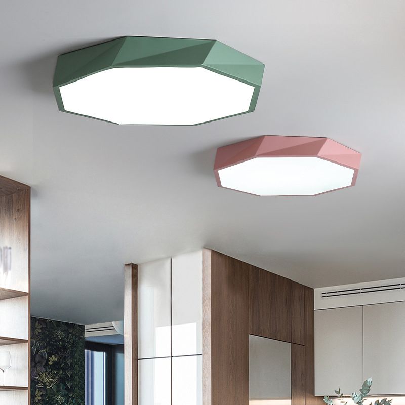 Plafonnier en forme de géométrie de style moderne, éclairage de plafond en métal à 1 lumière pour le salon