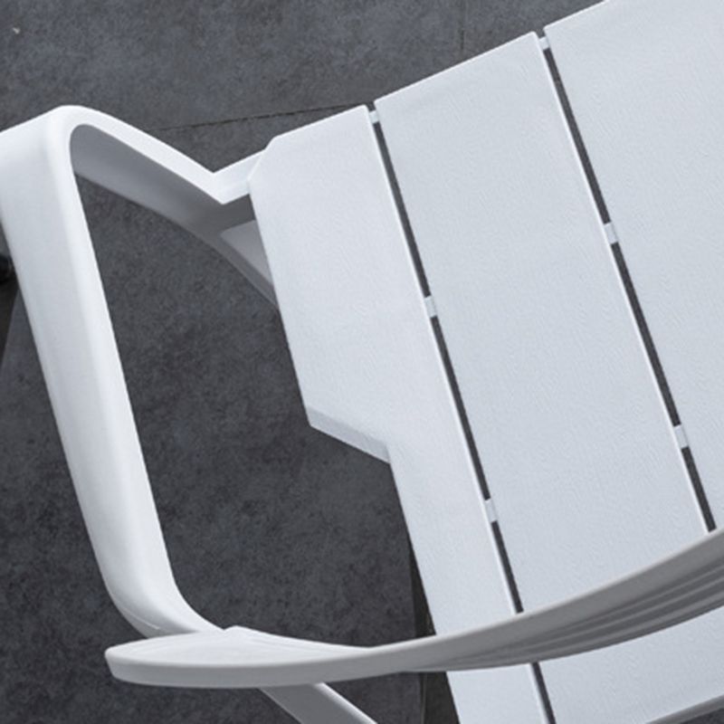 Nordic Style Arm Side Chairs Plastic Chairs with 4 Legs for Home Use