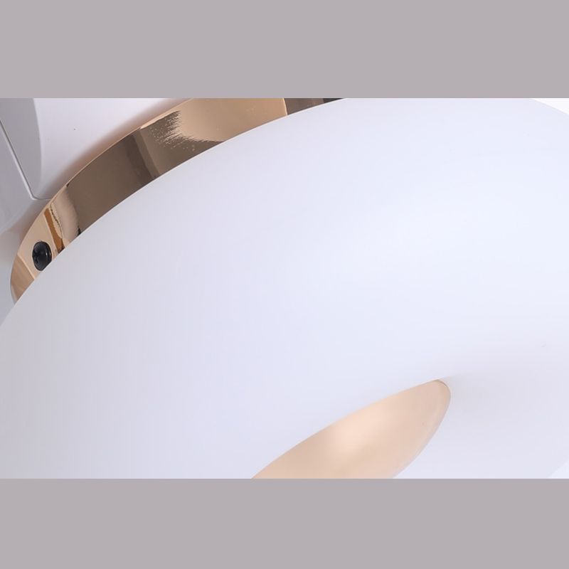 Ventilateur de plafond géométrique clair