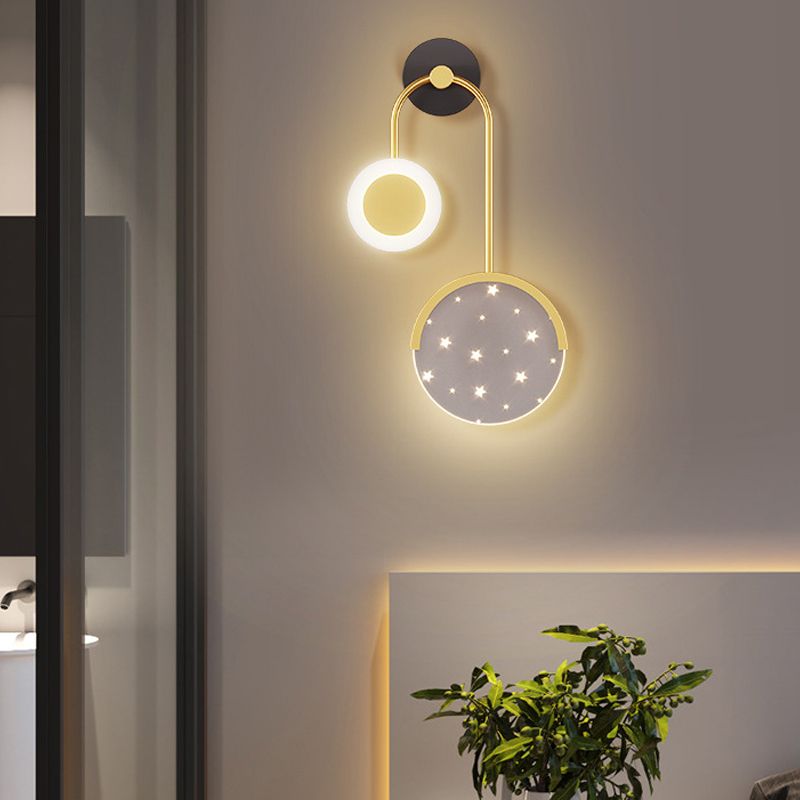 Luz de pared geométrica de metal Gold Nordic Gold 20 "Pled de pared LED de altura para dormitorio