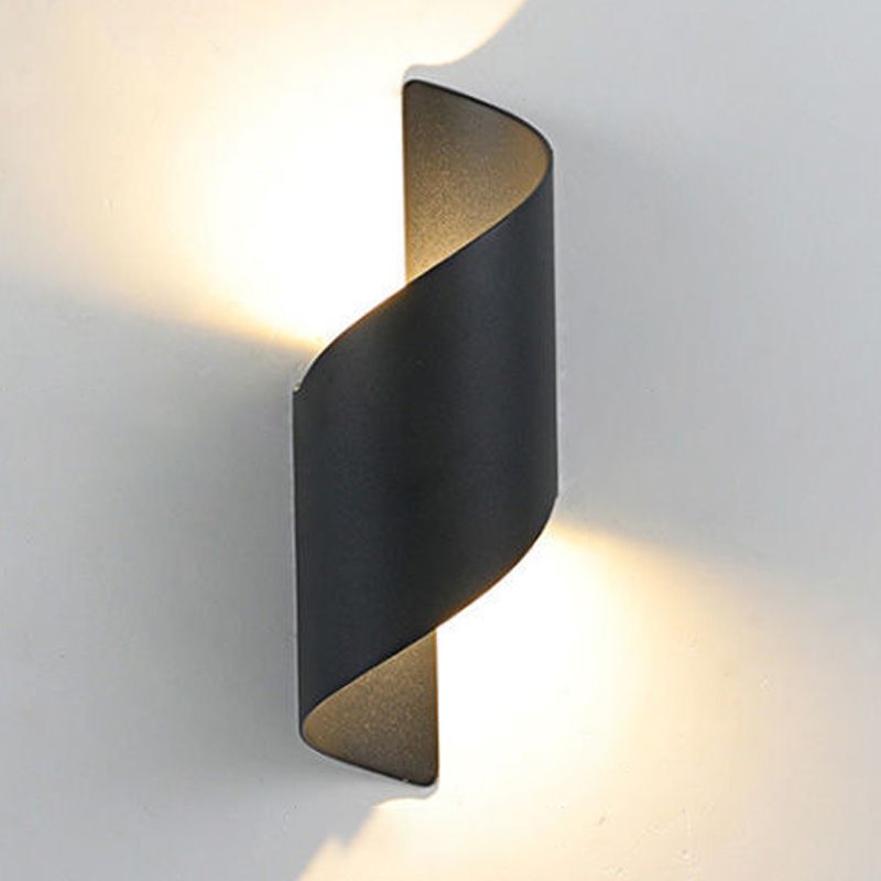 Postmodern Style Metal Wall Light LED Wall Sconce Light for Living Room