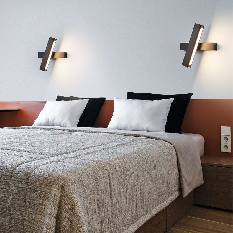 Square Shade Metal Wall Sconce Modern Style Single Light Wall Mount Light