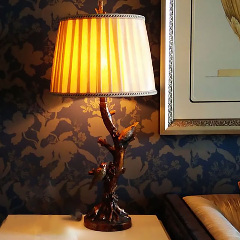 1-leichte Stoff Lesel Lampe rustikal beige Drum Schlafzimmer Schreibtisch Licht mit Baum und Vögeln