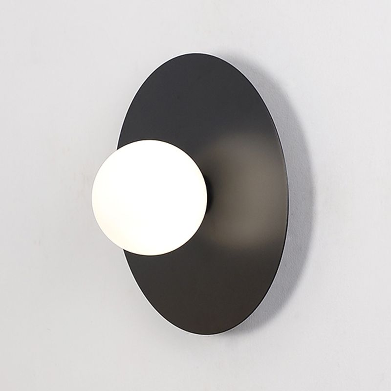 Modern Style Wall Lamp Metallic Wall Light Sconce for Bedroom