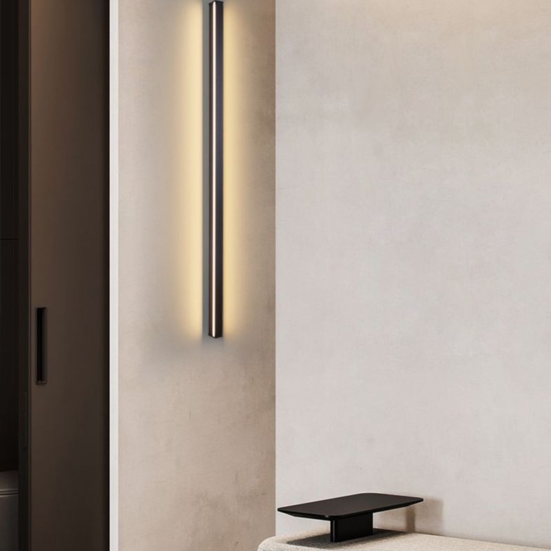 Metal Linear Shade Wall Sconce Modern Style Single Light Wall Mount Lighting in Black