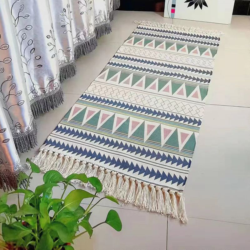 Light Beige Graphic Rug Polyester Modern Rug Washable Area Rug for Living Room