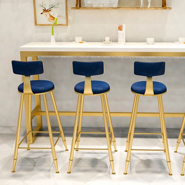 Mesa de barra de pub interior de rectángulo glamoroso de la barra de hierro dorada de oro con pedestal de caballete