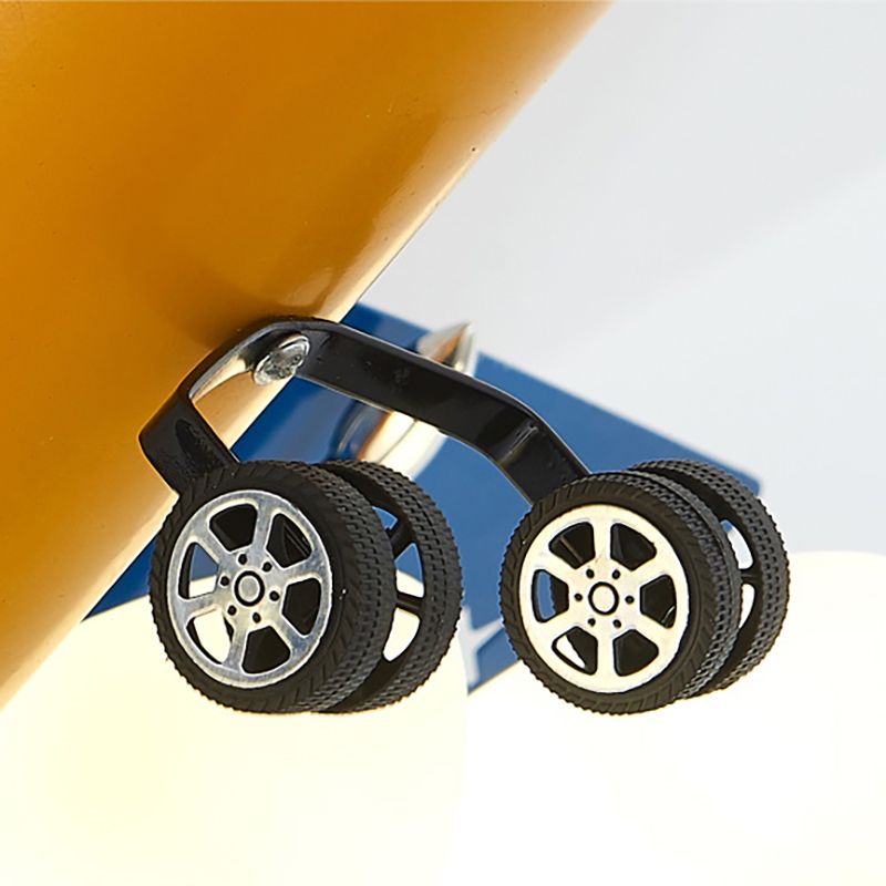 Cartoon gelb & blaues Hanglampe Flugzeug 4 Lichter Metallischer Kronleuchter für Kinderschlafzimmer