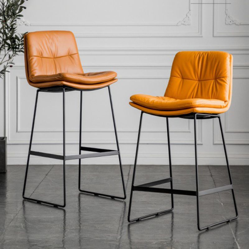 Scandinavian Low Back Coffee Shop Matte Finish Upholstered Bar Stools