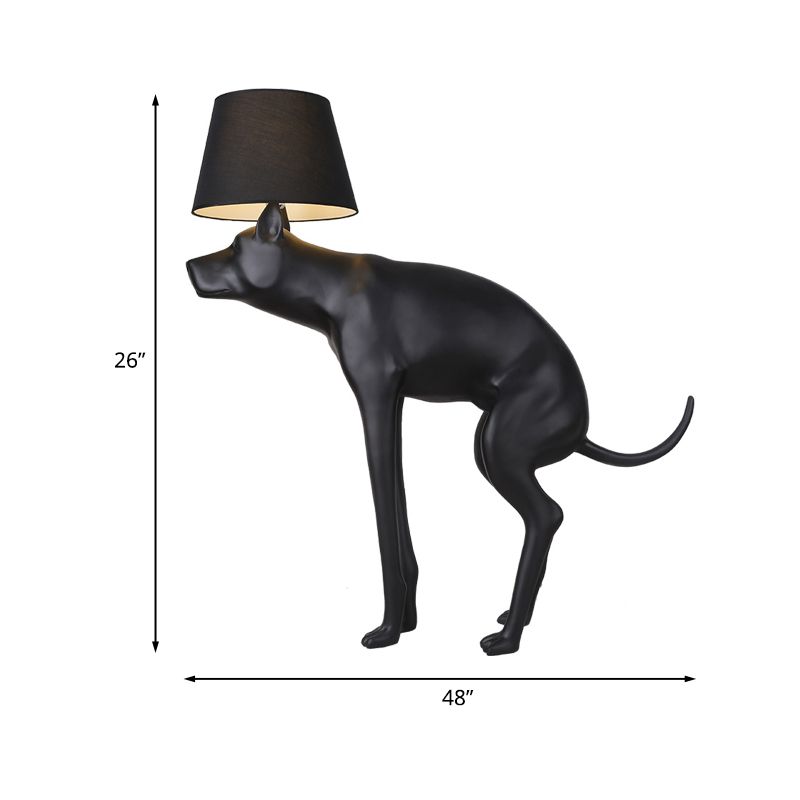 Lámpara de noche de resina Estilo country Style 1 Bulbo de la mesa de la mesa de dormitorio en negro con tono de tela de cono