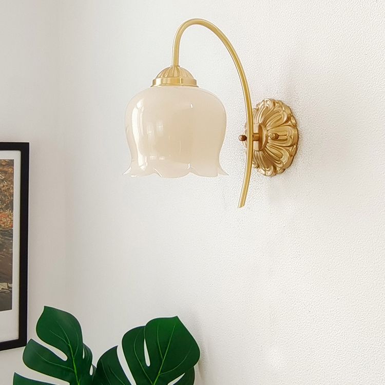 Metal Modern Wall Sconce Flower Shape Wall Light with Resin Shade for Bedroom