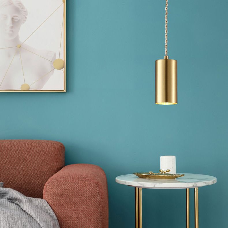 Lámpara de suspensión cilíndrica de la noche de metal 1 Bulbo posmoderna Luz colgante en oro