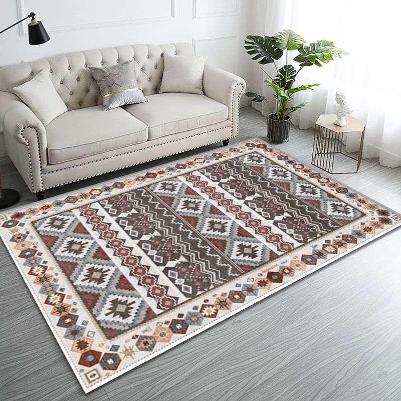 Red Tribal Pattern Rug Polyester Bohemian Rug Washable Anti-Slip Backing Area Rug for Decoration