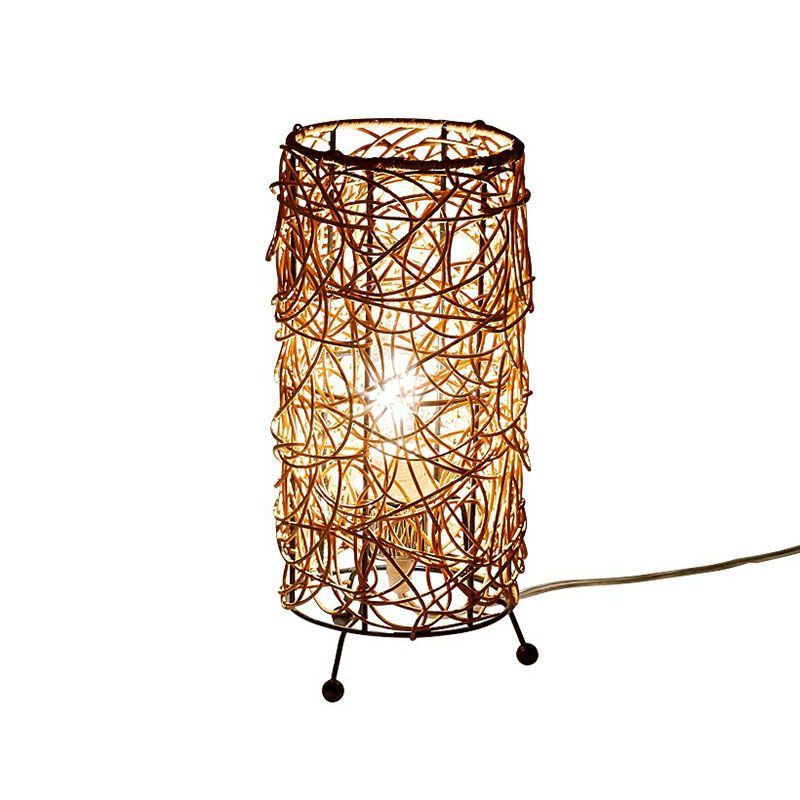 Luz de mesa cilíndrica de estilo moderno Rattan de una sola bombilla.