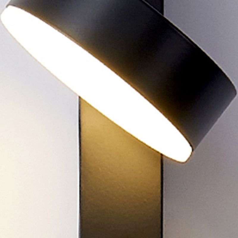 Modern Simple LED Circle Wall Mounted Light 1-Light Metal Wall Lamp for Bedroom