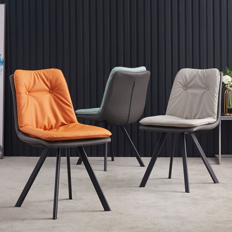 Home Industriële zijstoel Solid Back Metal gestoffeerde eetkamerstoel