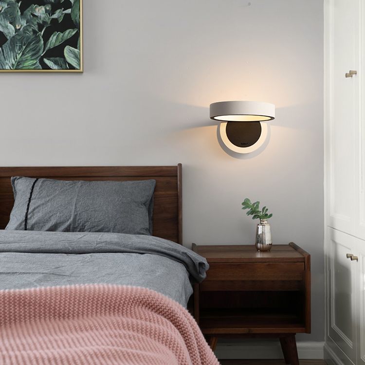 Modern Metal 1-Light Wall Mount Lamp Adjustable Round Wall Sconce for Bedroom