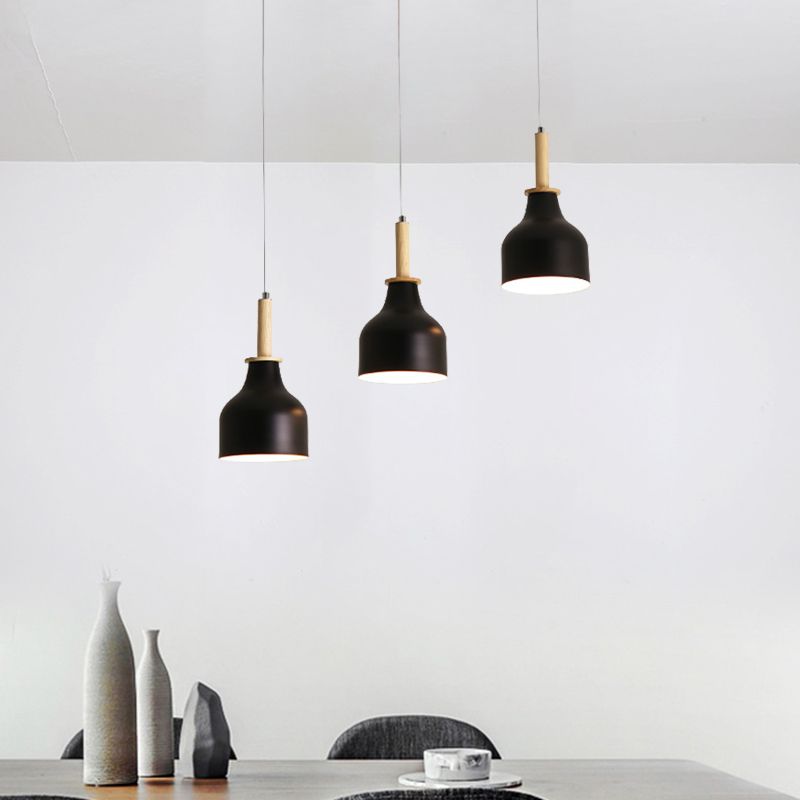 Finition blanche / noire Urne Cluster Pendant Modern Nordic 3 Heads Fer Hanging Light avec canopée linéaire