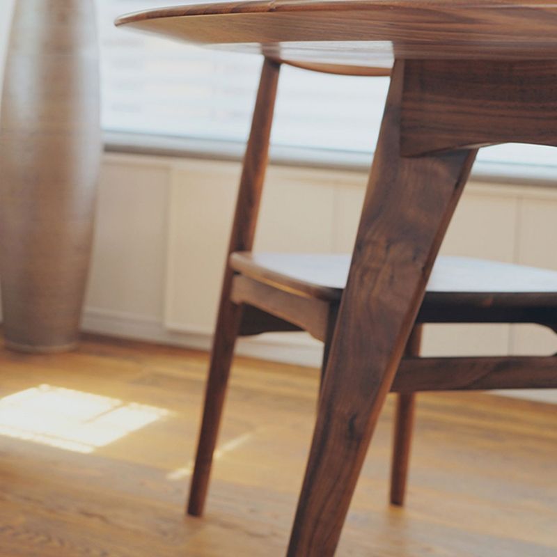 Simplicity Style Round Dining Table Solid Wood Dinner Table with 4 Legs