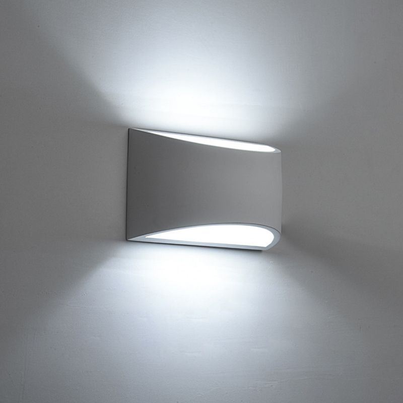Geometrische Form Metallwandbeleuchtung moderner Stil 2 Leuchten Wandmontage Beleuchtung in Weiß