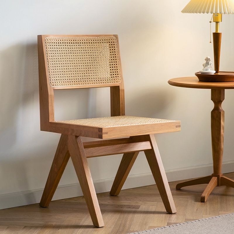 Natural Scandinavian Dining Chairs Rubber Wood Low Back Dining Side Chair