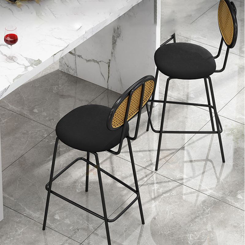Nordic Rattan Barhocker mit niedriger Rückenlehne, einfacher hoher Innenhocker mit Polsterung
