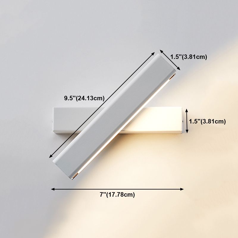 Square Shade Metal Wall Sconce Modern Style Single Light Wall Mount Light